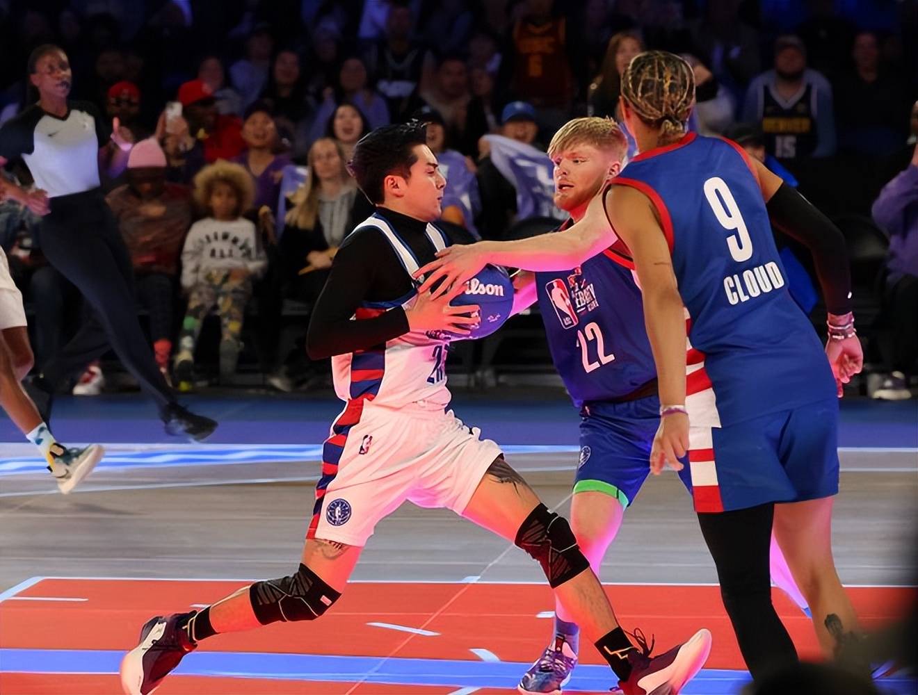 上海久事迎全明星赛关键赛，冲刺阶段战术微调，震撼外界，临场指挥获称赞的简单介绍