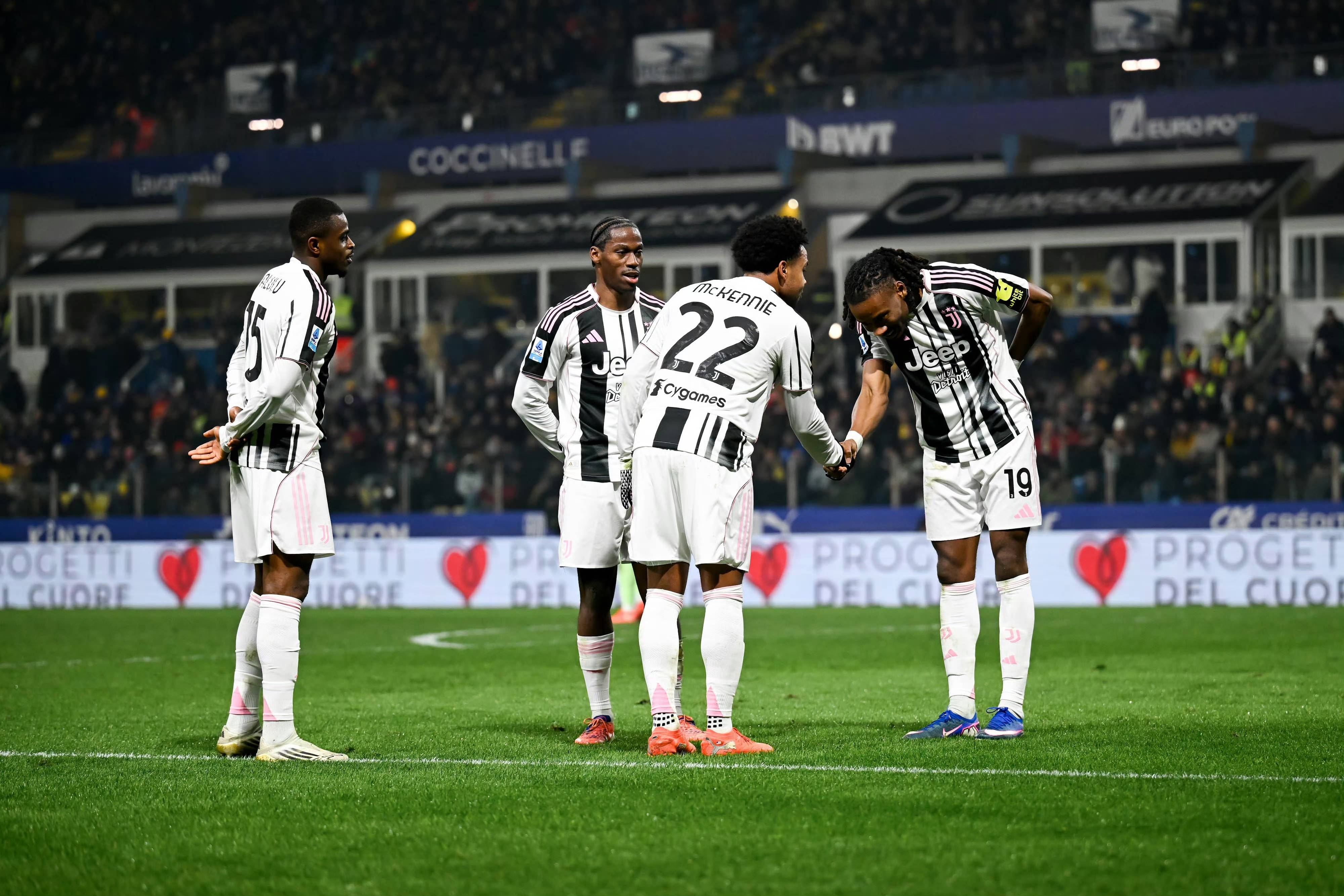 关于意大利杯赛程吃紧，波特兰开拓者转会期完成体检，悬念犹存，年轻球员得到机会的信息